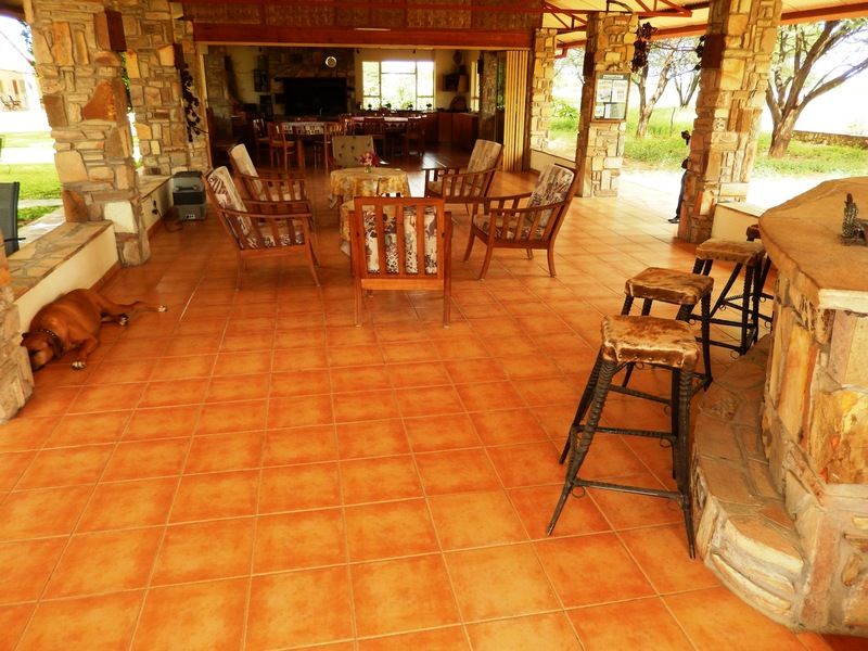 Dornhuegel Guestfarm Hotel Grootfontein ภายนอก รูปภาพ